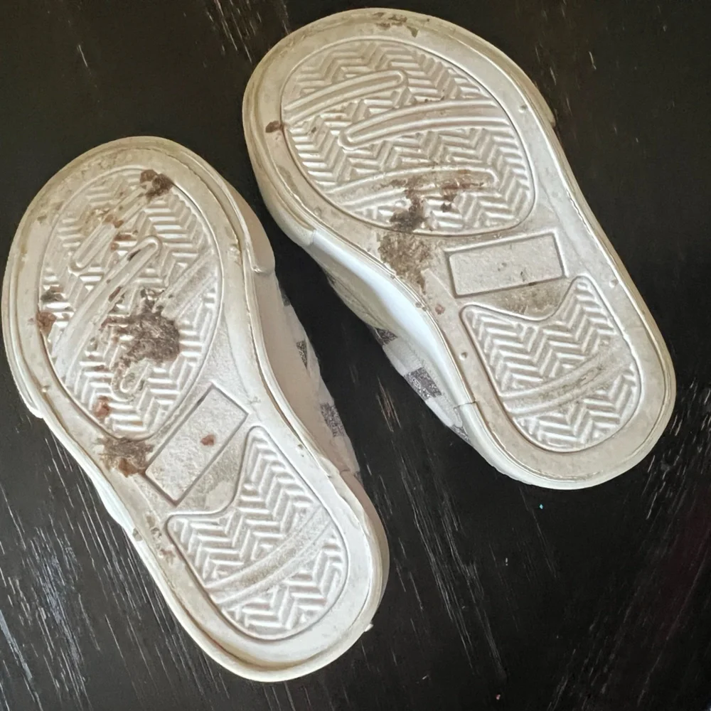 Gymboree glitter striped slip on shoes - Picture 2 of 3